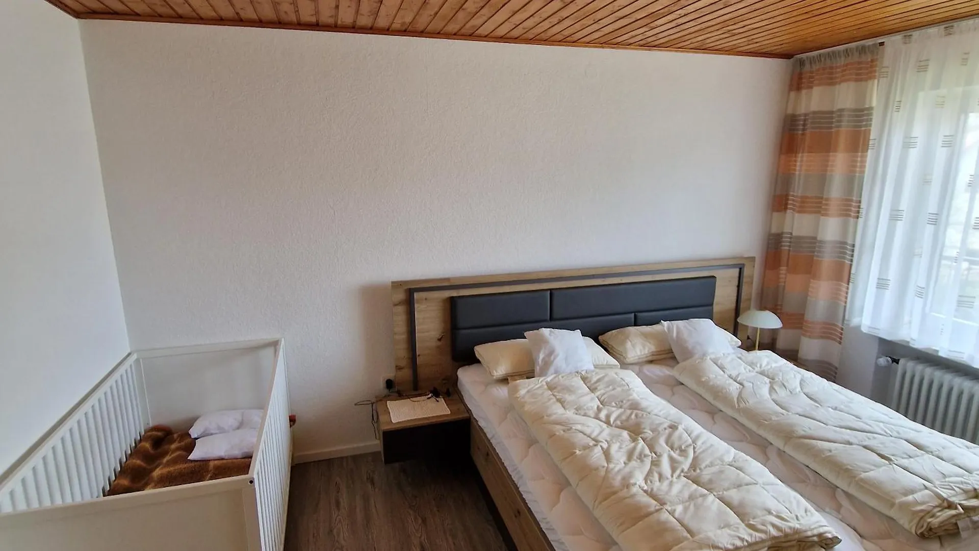 Apartment Ferienwohnung Mawitha Roth
